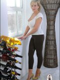 This mom loves working out with her booty and big juggies bare and so she does