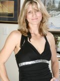 This mom might have a wrinkled face but her body is so amazingly firm and tight